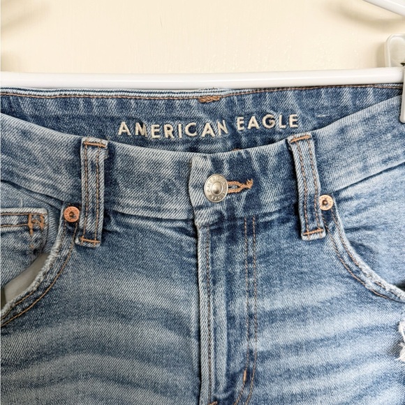 American Eagle Curvy Ripped Straight Jeans - Picture 4 of 7